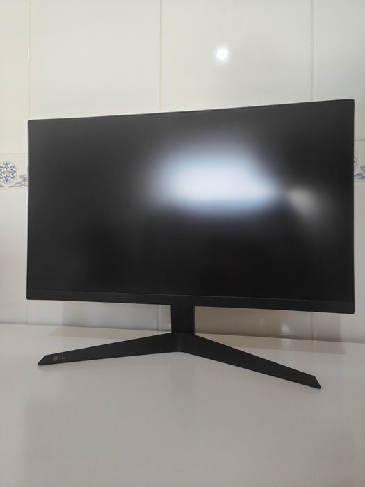 Monitor Gaming LG UltraGear 24GQ50F-B 24" Full HD 165Hz 1ms HDR10 FreeSync