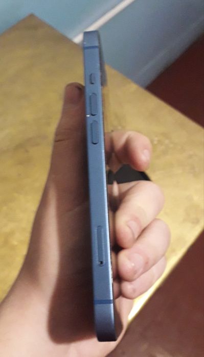 Продам Iphone 13 термінова продажа