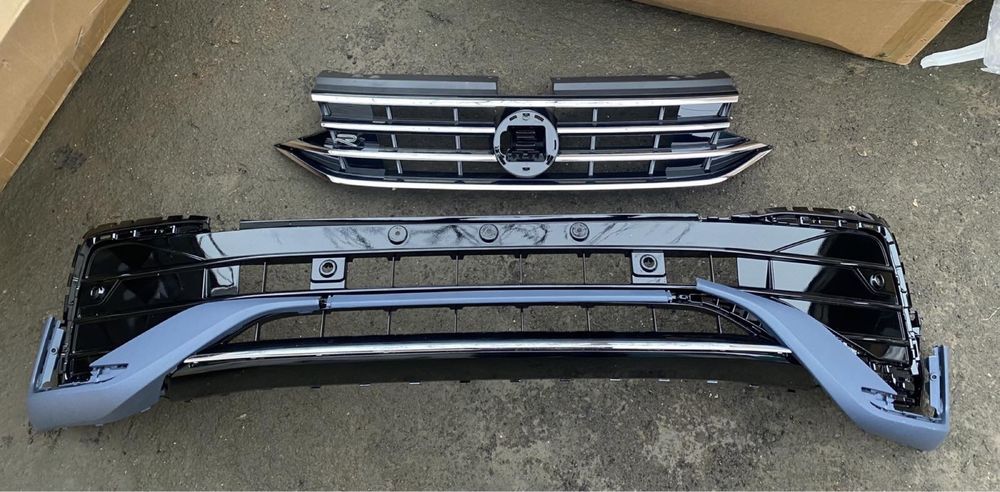 Решітка бампер Tiguan r line  2022+ решетка бампера накладки боковые