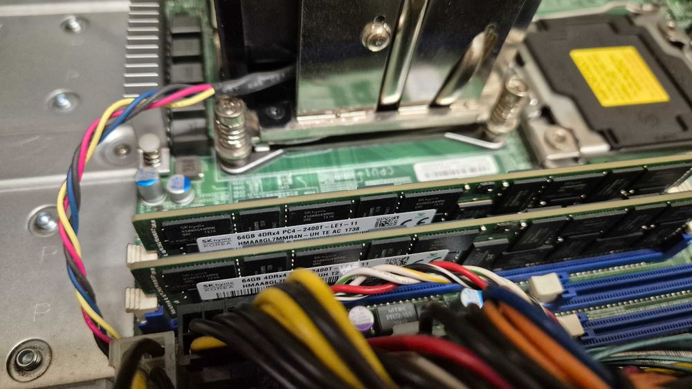 Serwer Supermicro R2 dual E5 SC826, 128 GB RAM ECC DDR4 LRDIMM 2400MHz