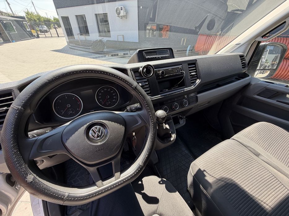 Volkswagen Crafter 2018 2.0 TDI MT
