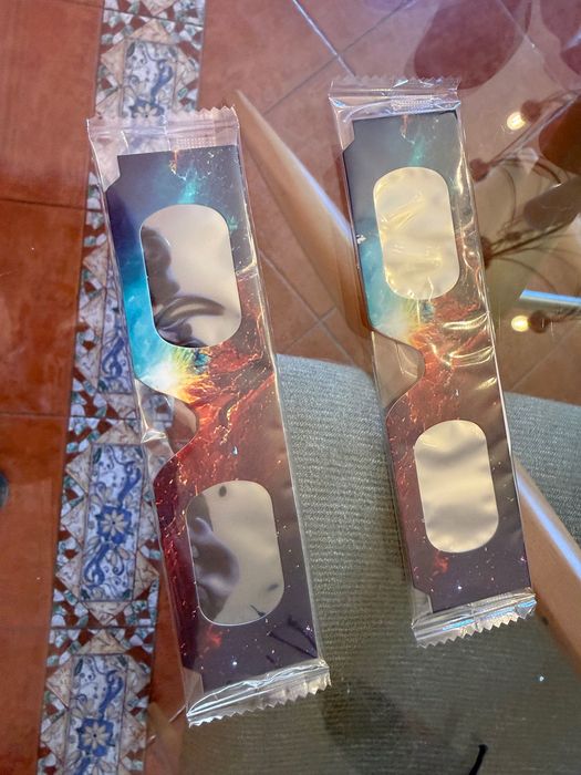 Óculos eclipse Solar (2 óculos)