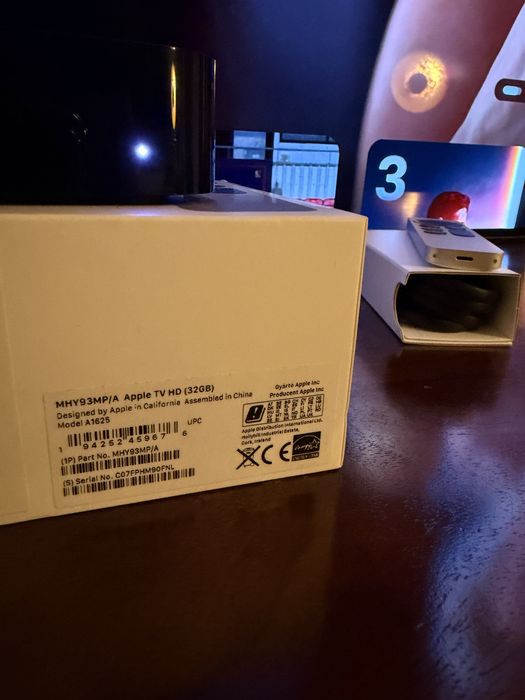 Idealny odtwarzacz multimedialny Apple TV A1625 nowy pilot