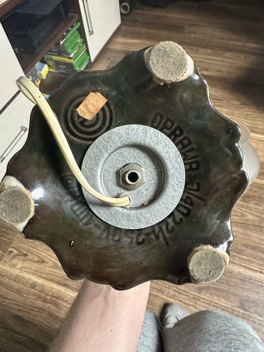 Lampa elektryczna ale naftowa
