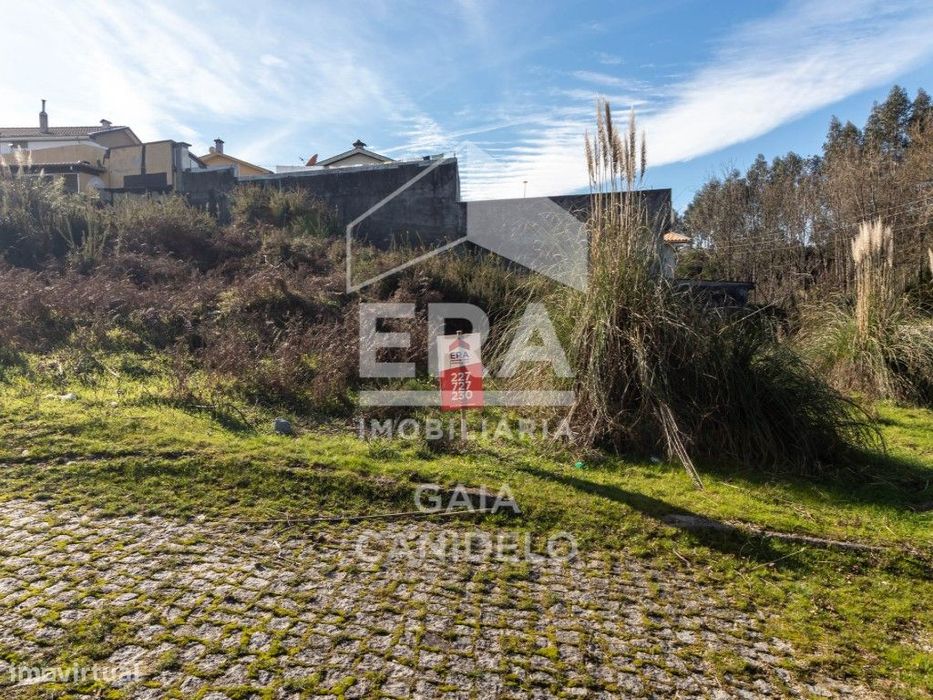 Lote de Duas Frentes Para Construção ... — Arrifana, Aveiro