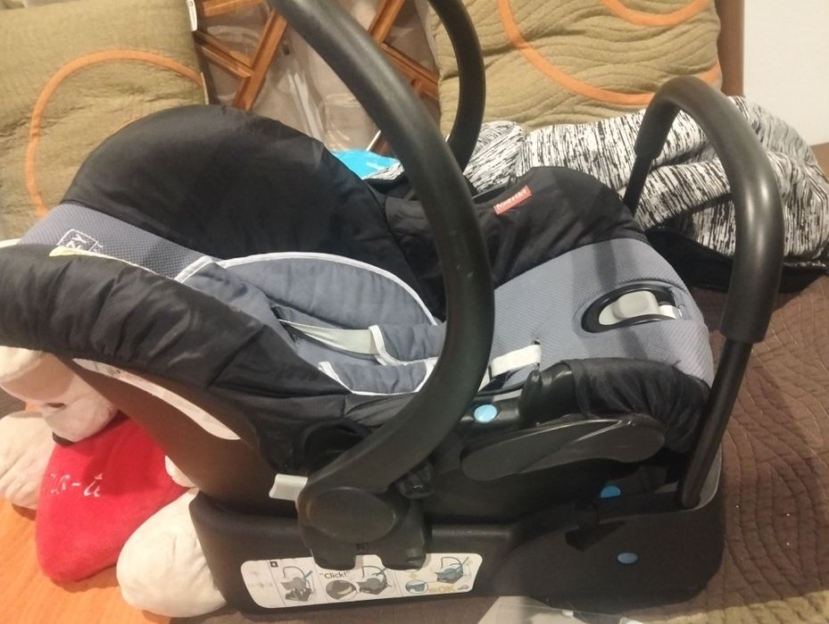 Cadeira com isofix zippy