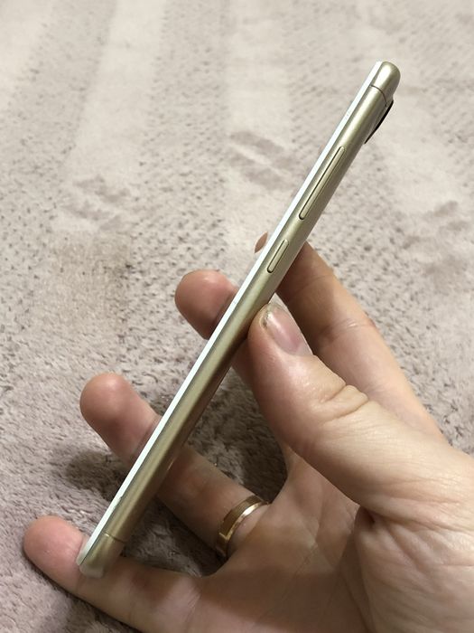 Телефон Xiaomi Redmi 6 3/32gb гарний стан