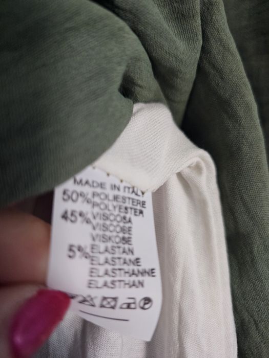 Krótka spódniczka bombka w kolorze khaki