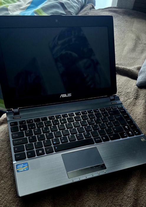 Portátil ASUS U24E