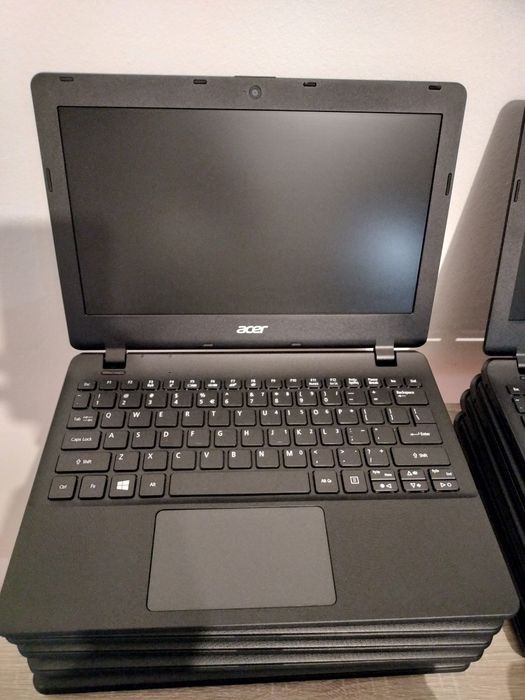 Acer travelmate B116 séries  (34 portáteis)