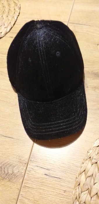 Czapka z daszkiem jesienna zimowa