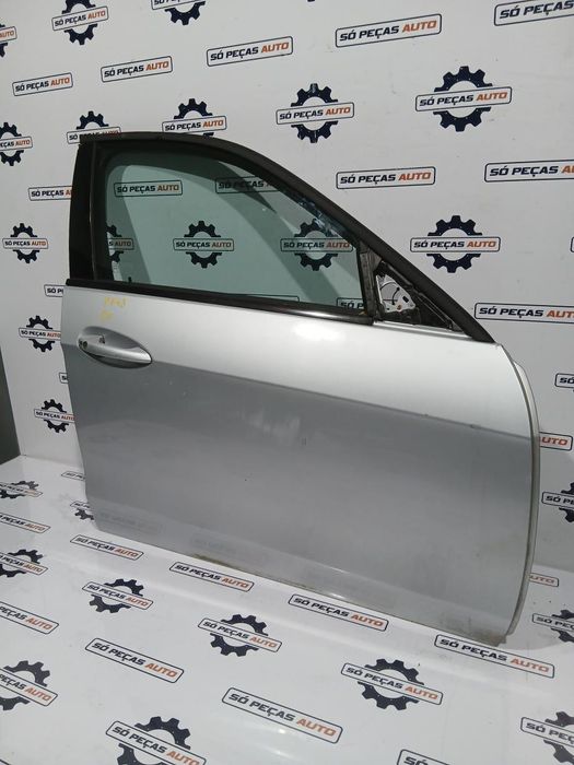PORTA FRENTE DIREITA CINZA MERCEDES W212 E220 2.1CDI ANO: 2015