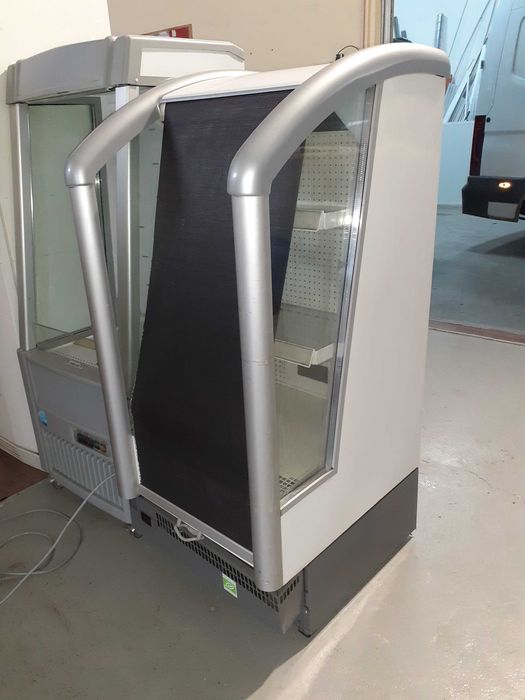 Vitrine Expositora Refrigerada Vertical Aberta