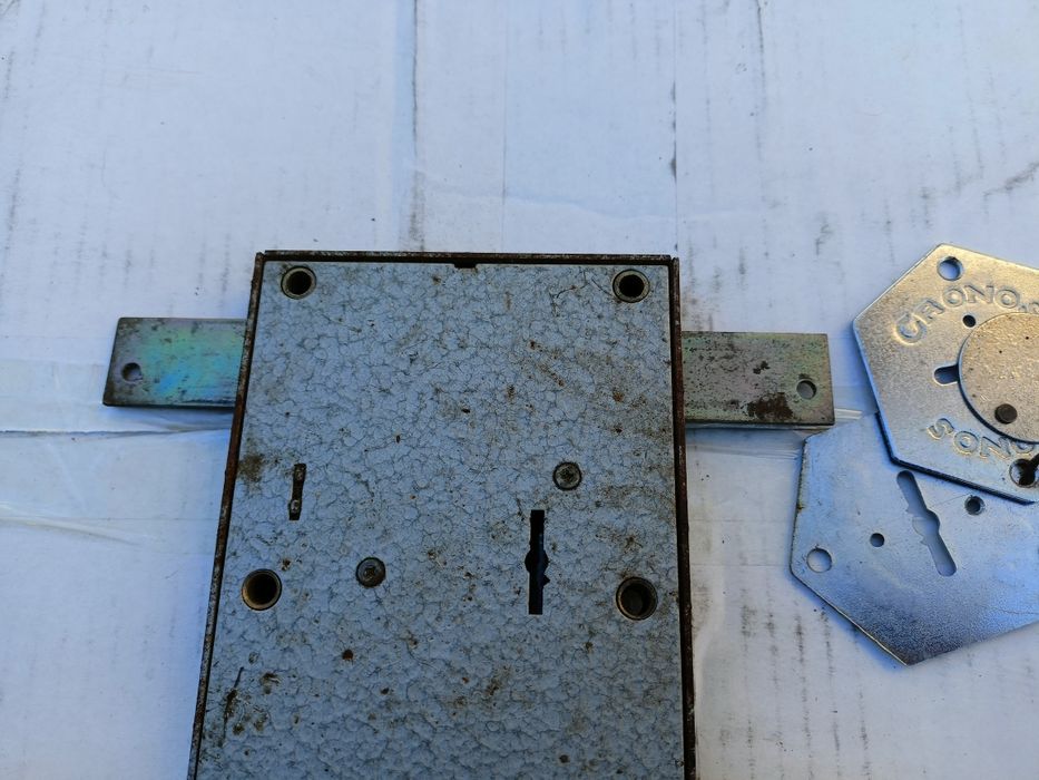 Замок на броньовані двері,Cronos