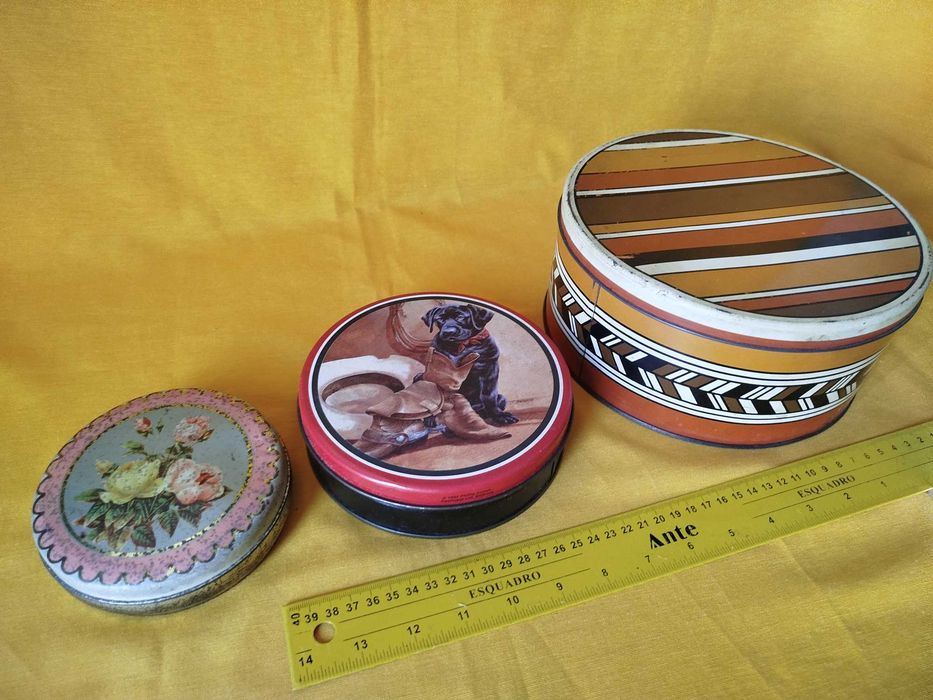 Latas Antigas de Bolachas e Bombons - Conjunto de 18 Latas