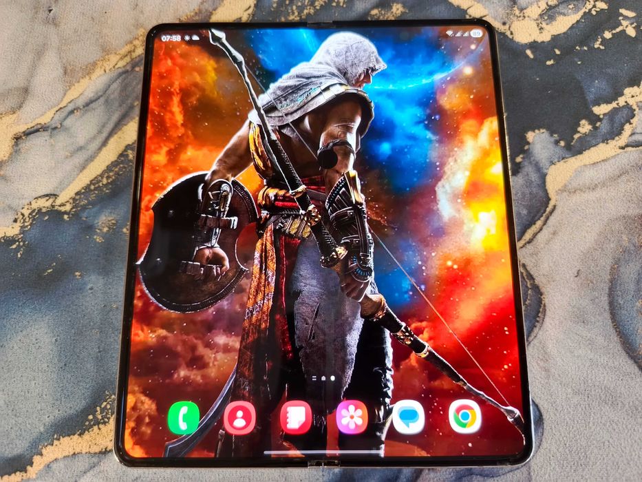 Продам Samsung Galaxy Z Fold 4 , 12/256Гб.  оригинал цвет золотой .