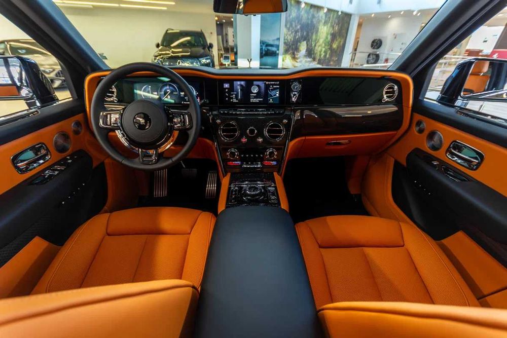 2025 Rolls-Royce Cullinan Series II Black Badge I