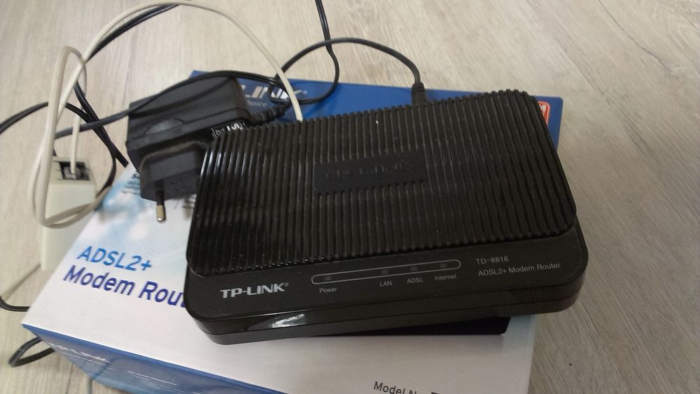 Маршрутизатор TP-LINK TD 8816