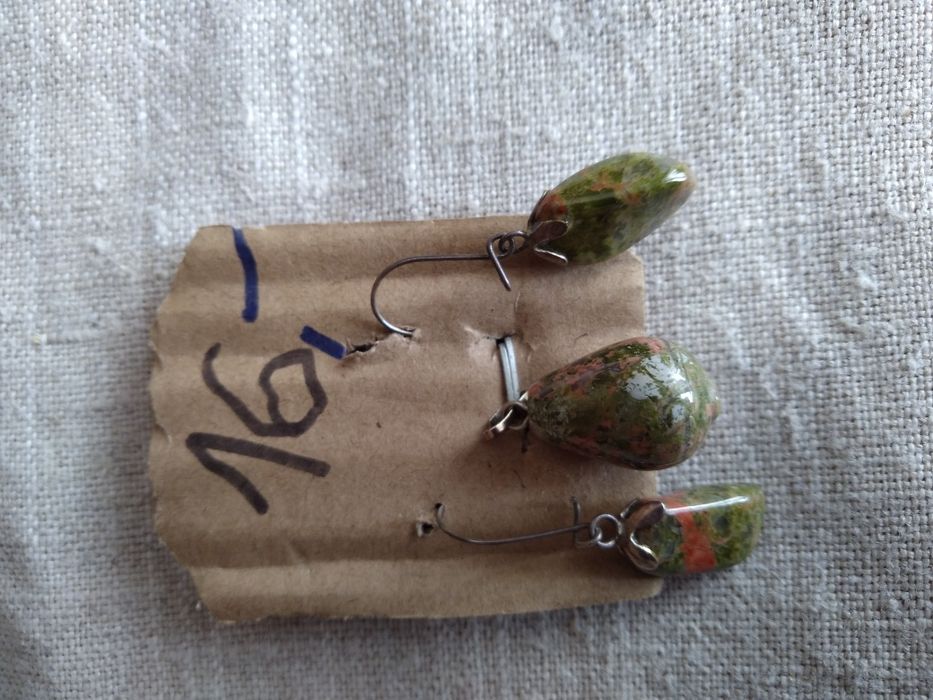 Zestaw, komplet biżuterii z naturalnych mineralnych kamieni