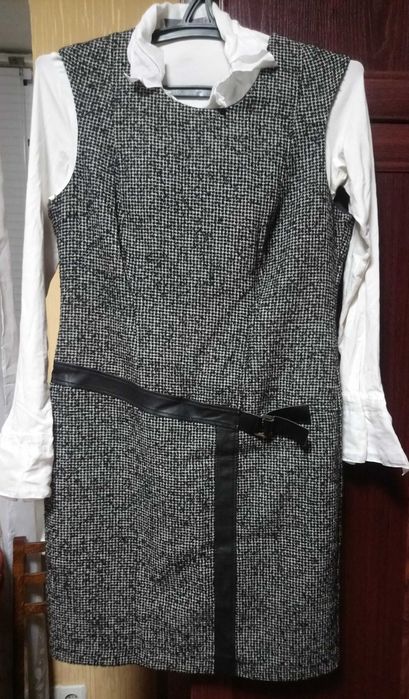 Одяг жіночий 48 розміру (капсула)