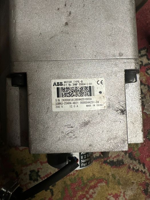 Serwosilnik ABB  SGMAS-25ARA-AB21