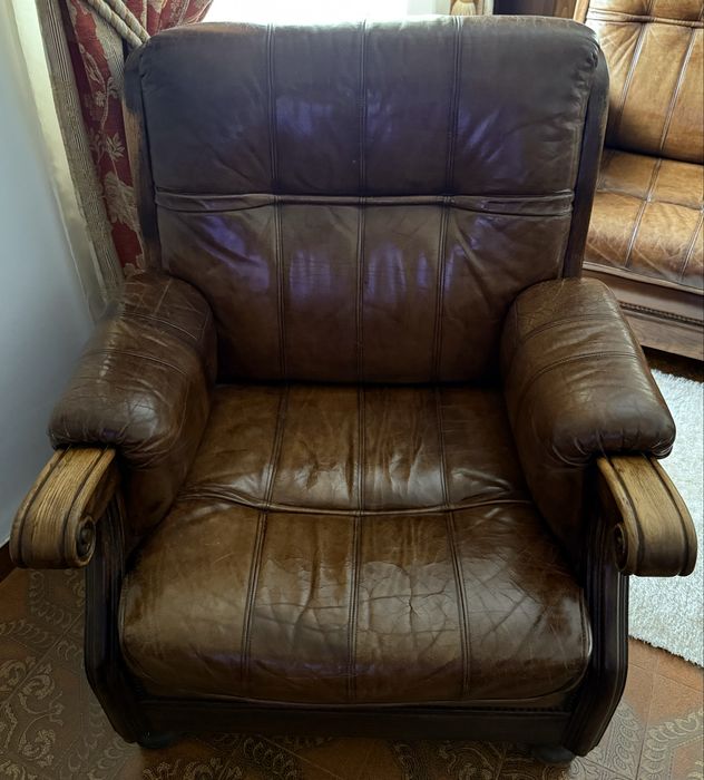 Sofás em pele verdadeira [estilo espanhol]