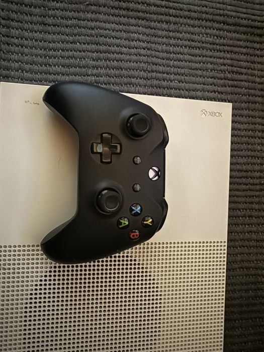 Vendo Xbox one 1tb