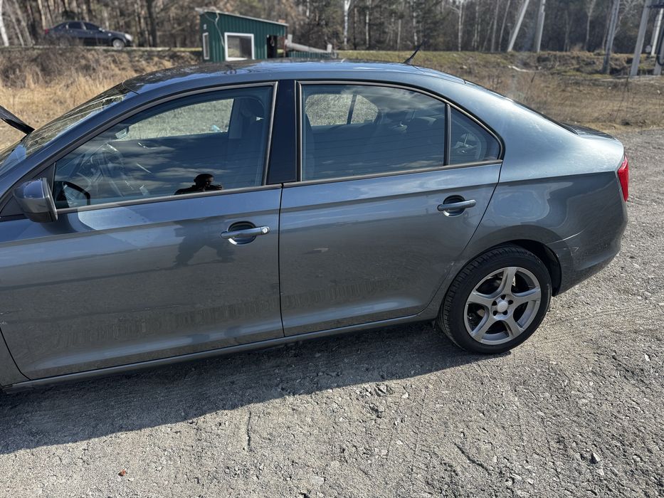 Шкода Рапід 2014 року 1.6tdi тільки для військових