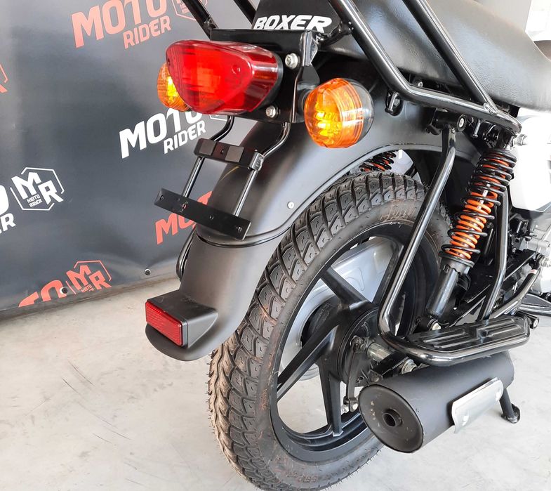 Баджадж Bajaj Boxer