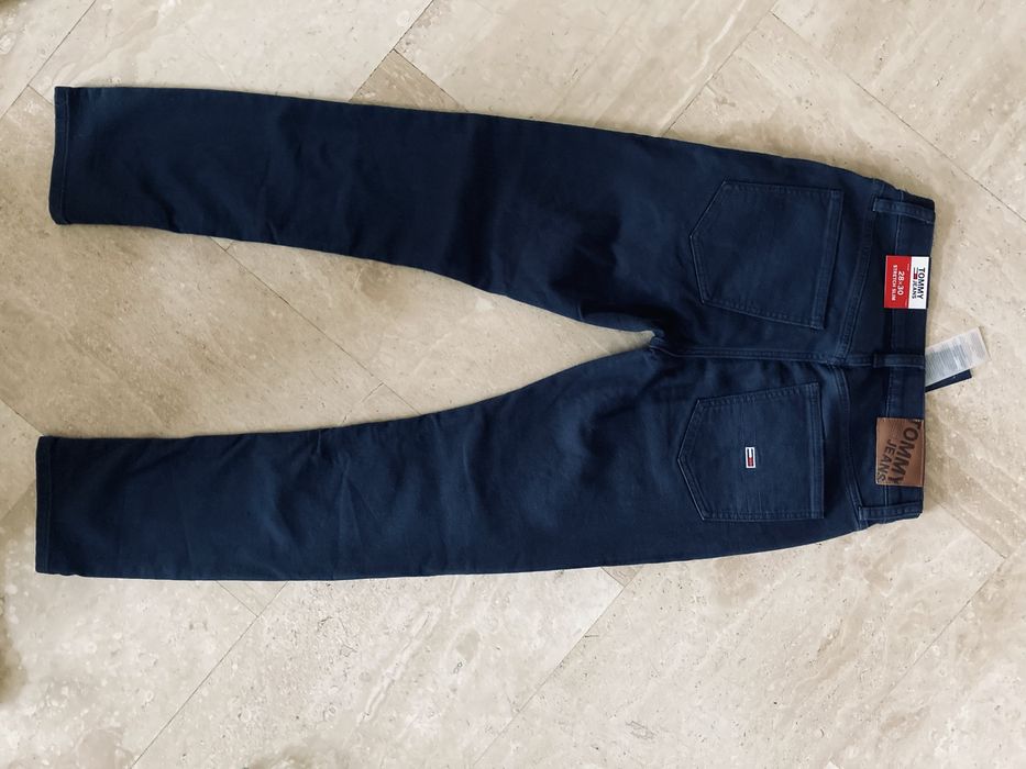 Męskie spodnie jeansy Tommy Hilfiger W28/L 30 nowe