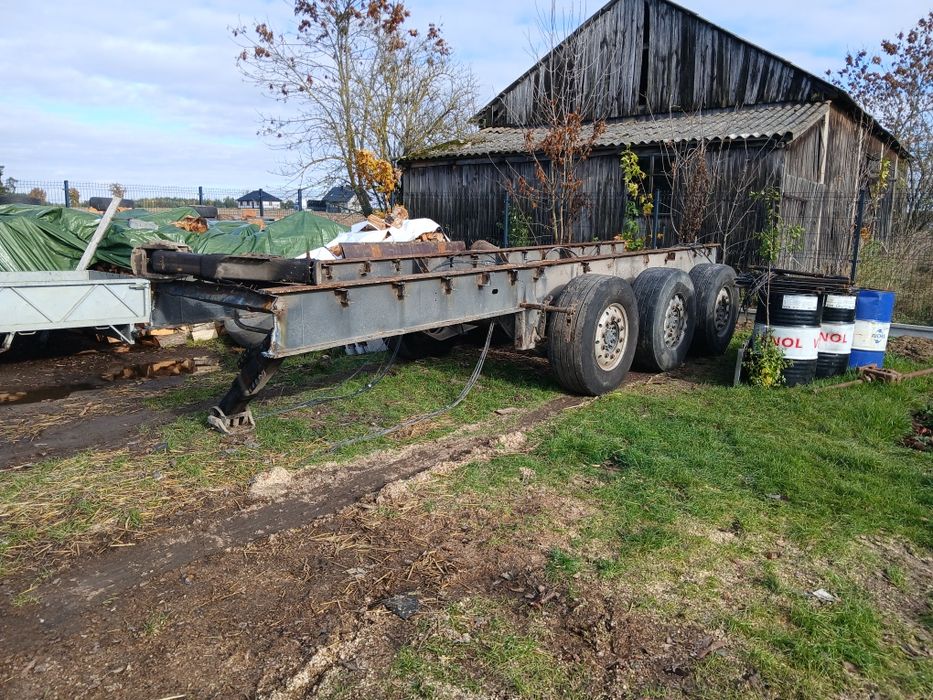 Rama z naczepy pod wywrotke