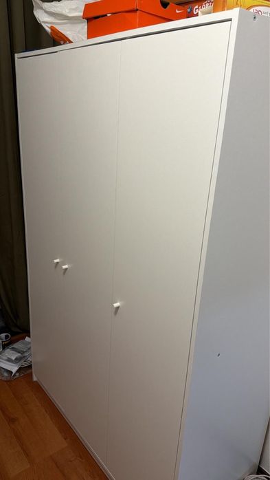 Vendo Roupeiro 3 portas