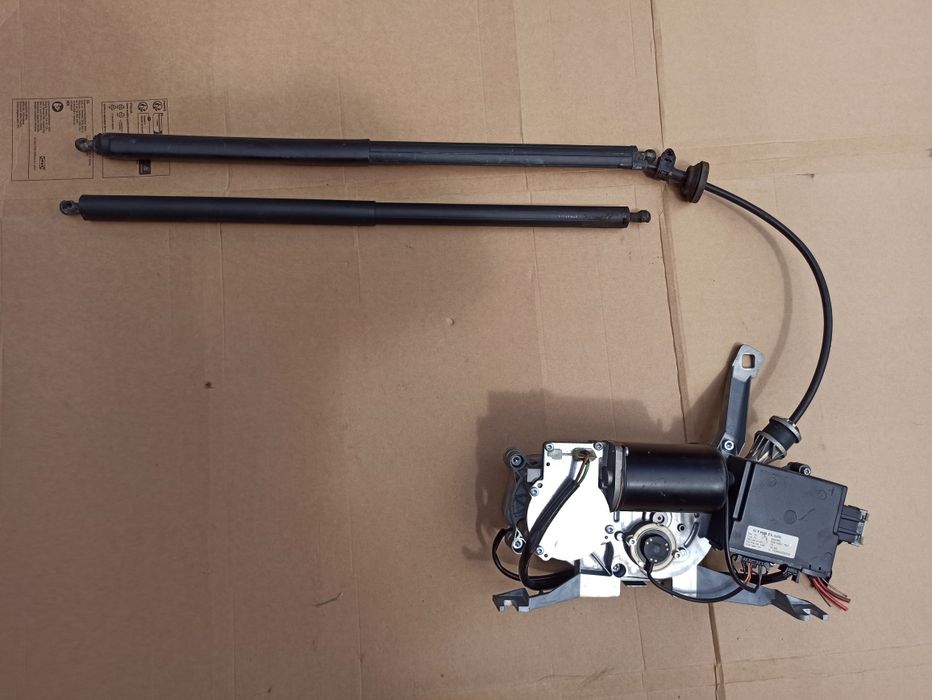 Mechanizm elektryczny podnoszenia klapy Opel Vectra C KOMBI 13.197853