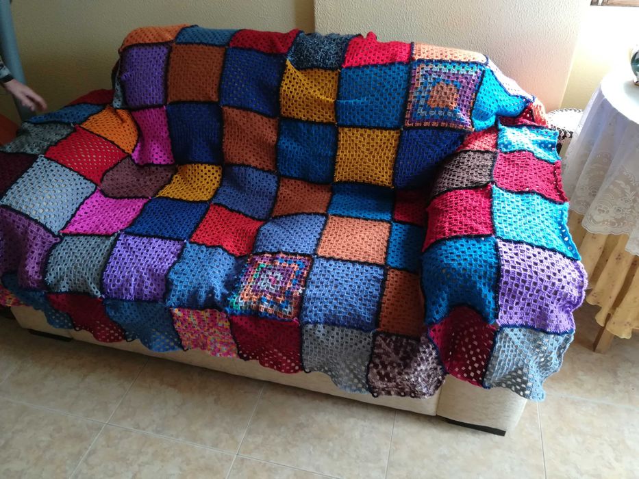 Colcha e/ou capa para sofá, artesanal, em lã