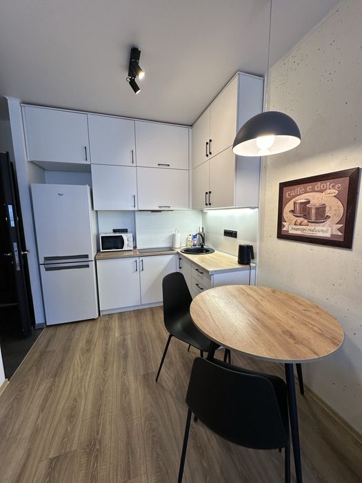 1к квартира студия с лоджией посуточно ЖК Комфорт Таун