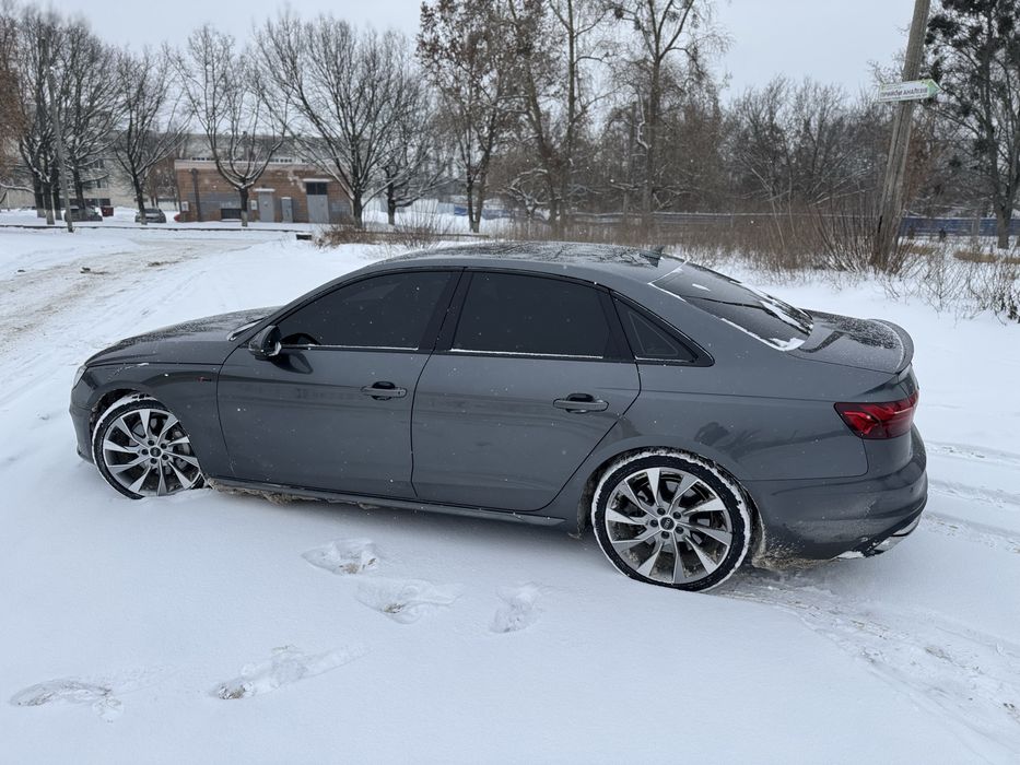 Audi A4, Premium Plus 45 TFSI QUATTRO