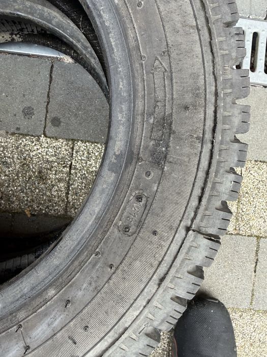 Sprzedam dwie opony zimowe 155/70 13