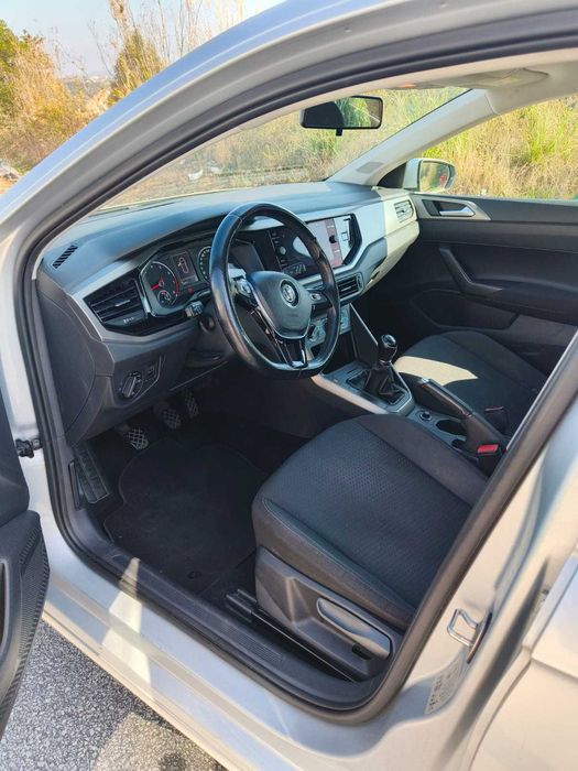 Volkswagen polo 1.0 confortline 2017