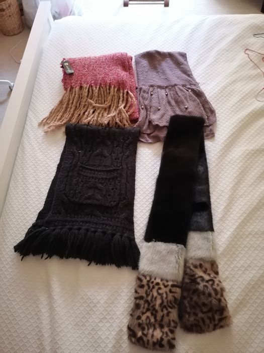 Lenços, cachecóis e golas