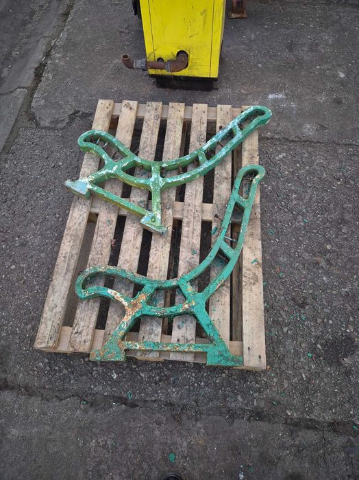 Stelaż nogi do ławki bis PRL ławka parkowa 12, 13, 17 desek