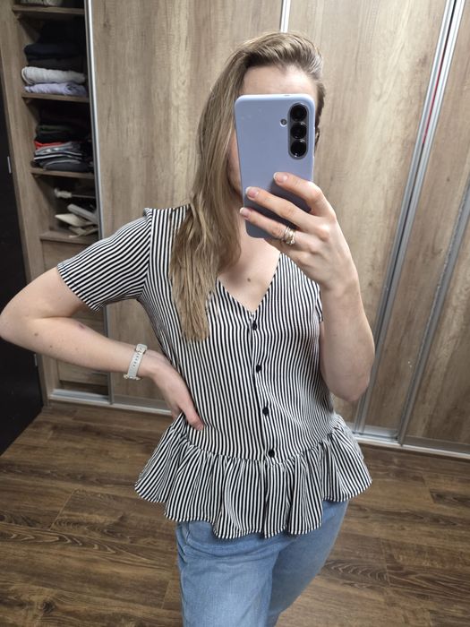 Tshirt z baskinka paski 36 s