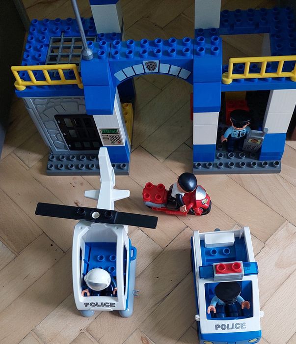 Zestaw Lego Duplo Police 3 w 1.nr 66393