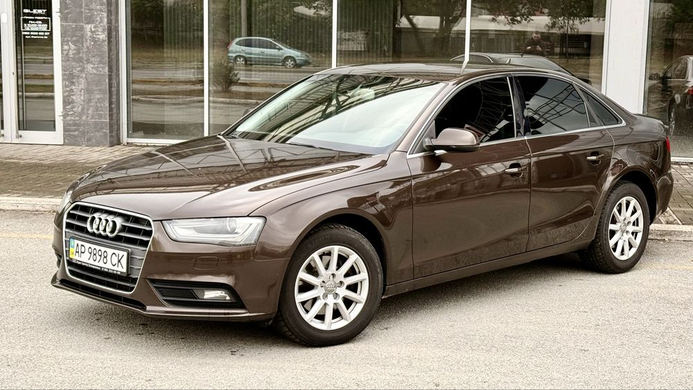 Продам Audi A4 официал