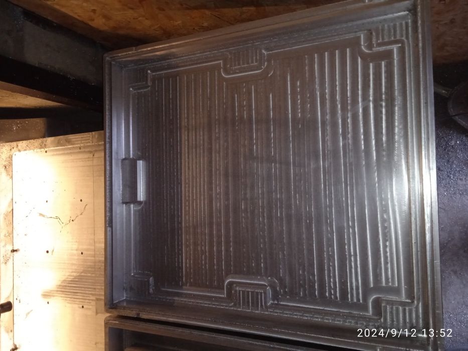 Прес форми для вуликів ппу