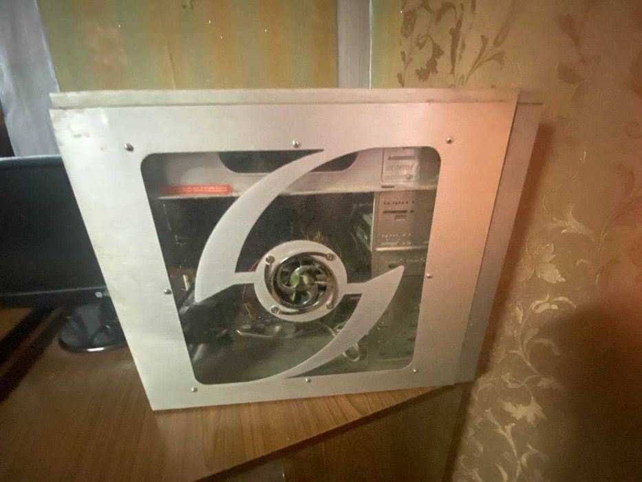 Продам компьютер для учёбы,  windows 10, gtx560ti 1gb, 4gb озу