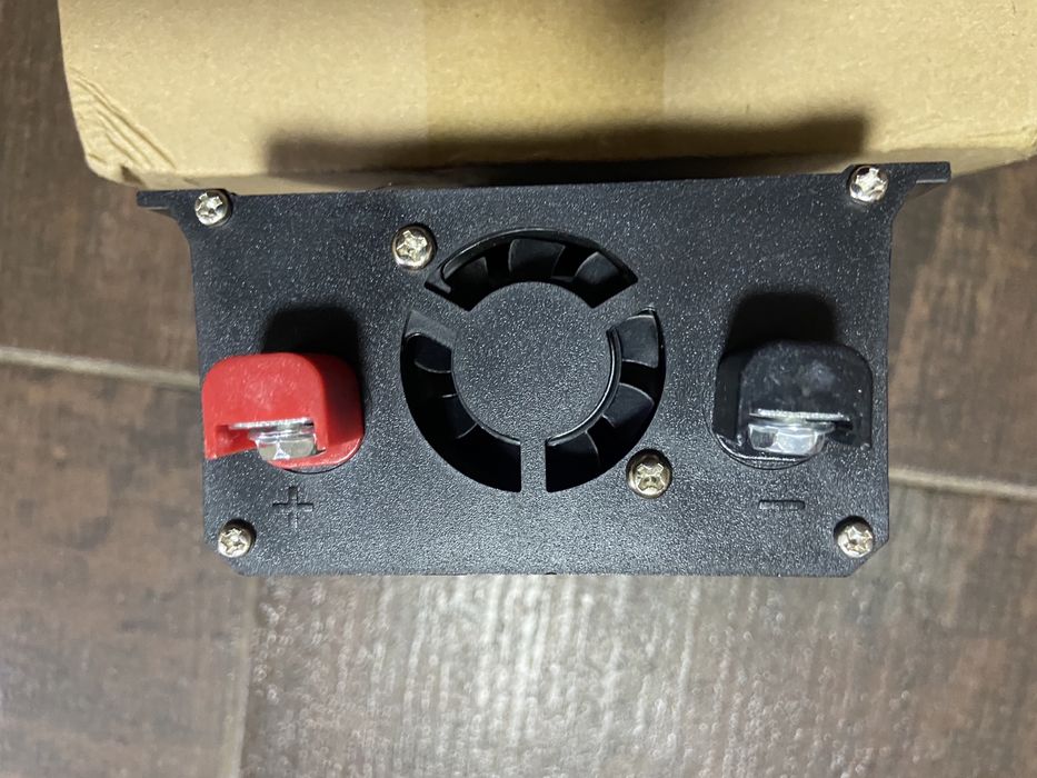 Инвертор преобразователь 12/220vt  4000w 6000w ч