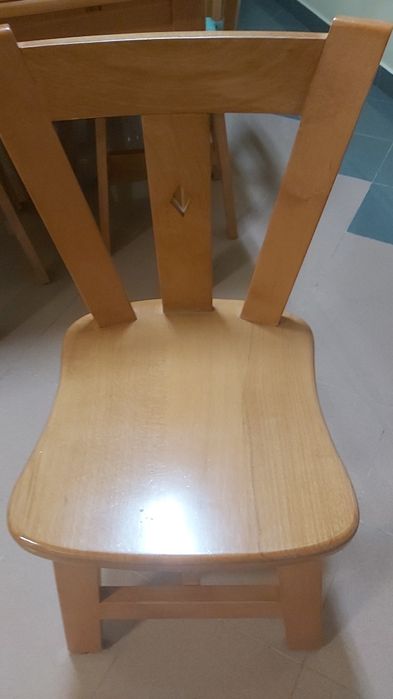 Cadeiras de cozinha ou Sala maciças.