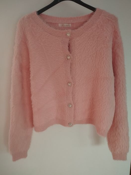 Nowy włoski sweterek Alpaka milusi kolor pudrowy róż ozdobne guziki