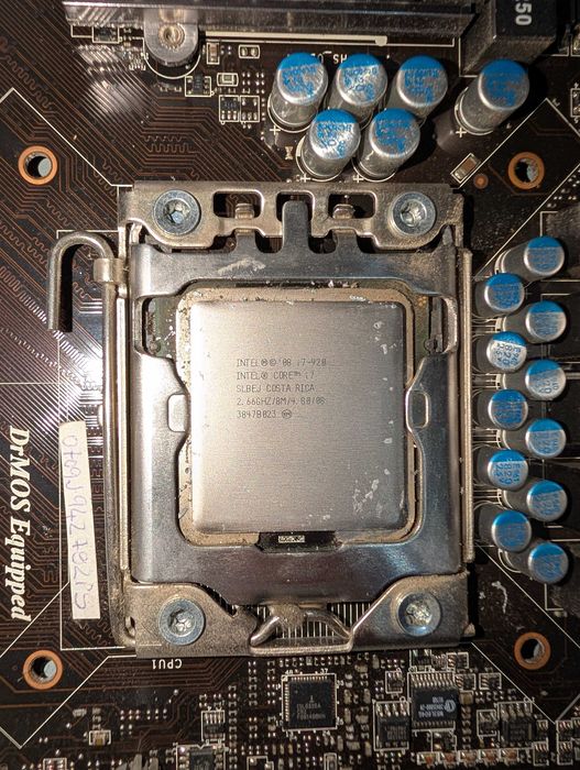 Conjunto PC antigo i7 + 12GB RAM + motherboard MSI X58