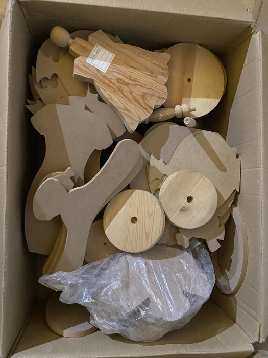 Lote / conjunto molduras, puxadores e material Artes Decorativas